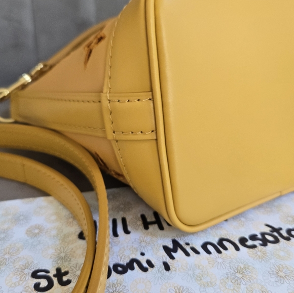 BRAND NEW NANO NOE - Picture 10 of 12